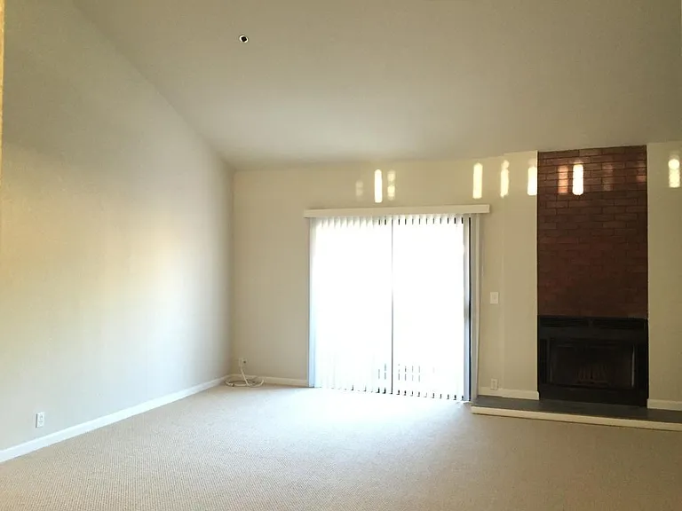20746 Celeste Cir — Photo 6