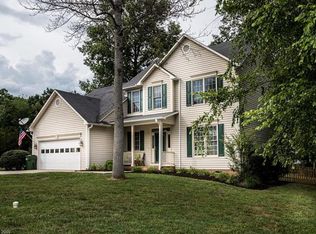 11 Whispering Oak Ct, Fletcher, NC 28732