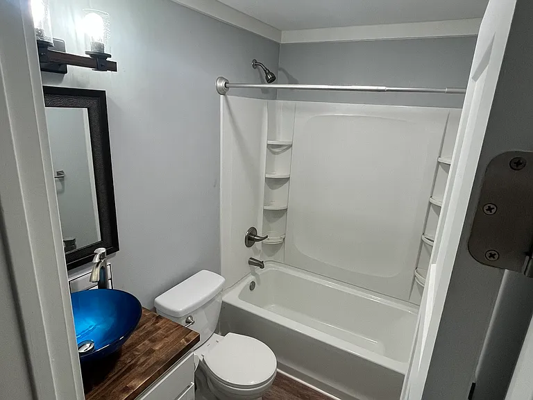 4402 E Vesta Dr — Photo 5