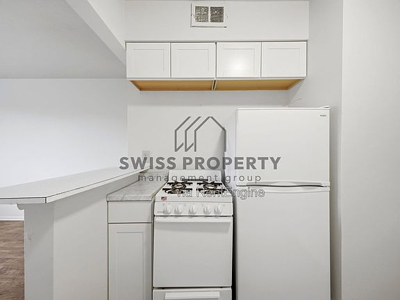 4th image of 544 Riverview Dr APT B3