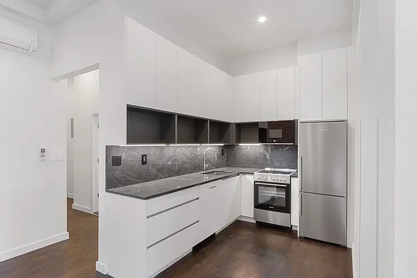 Rented by Citified Realty Group LLC | media 14