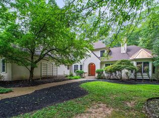 25 Tanglewood Dr, Titusville, NJ 08560