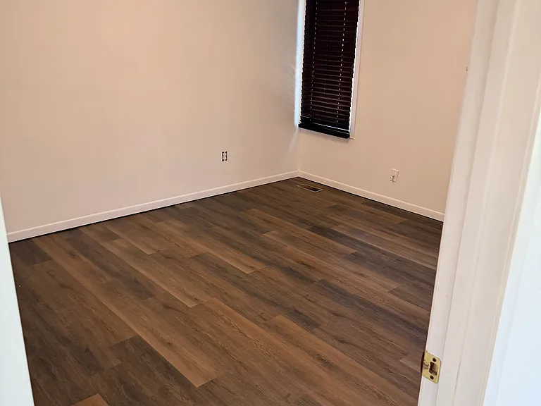 2420 S Newton St — Photo 3