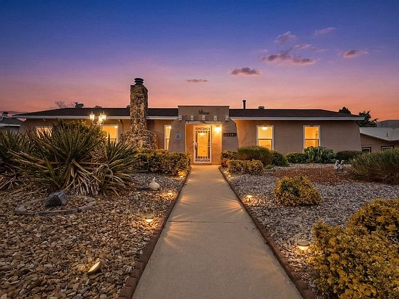 2nd image of 1646 Domain Loop SE