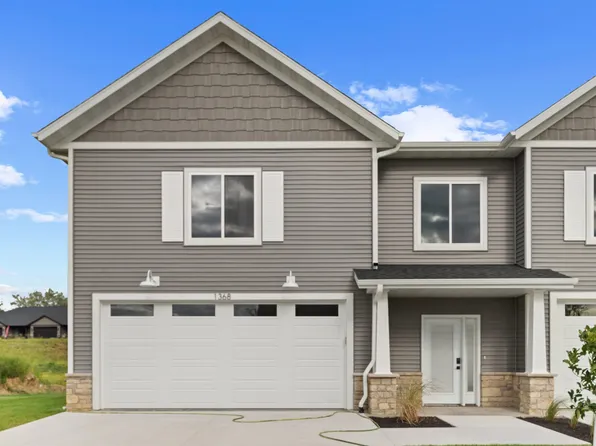 1368 Autumn Ridge Ln, Dubuque, IA 52003