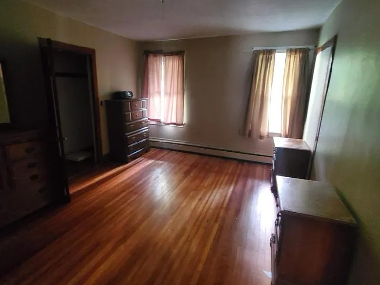 10 Becker Pl #1 — Photo 1