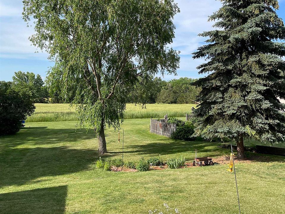 302 E Park Ave, Howard, SD 57349 Zillow