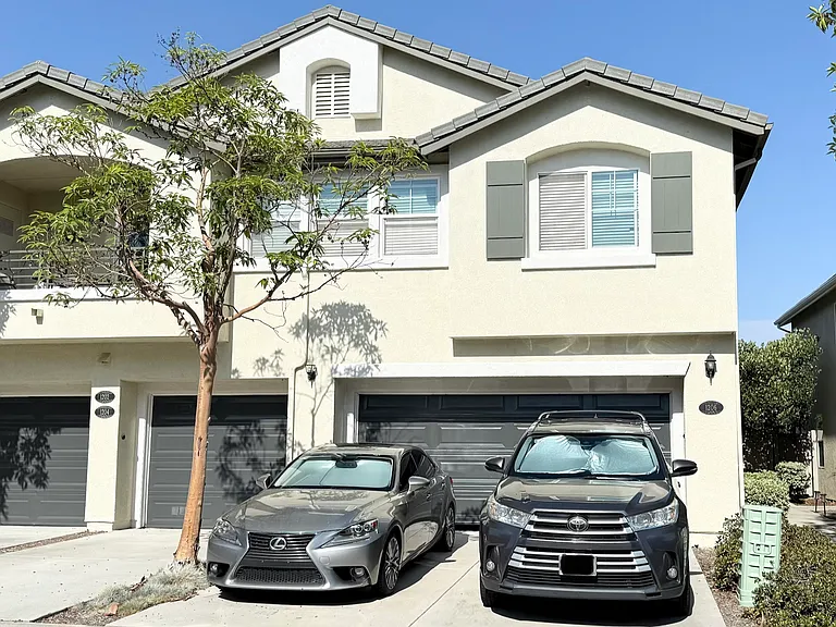 1206 Stagecoach Trail Loop — Photo 1