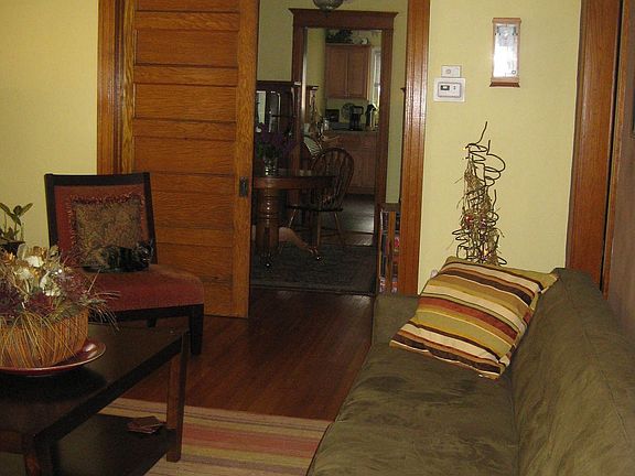 Solid oak pocket doors, beautiful original oak trim