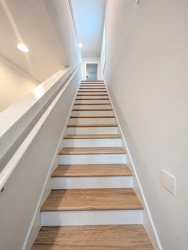 3 bed, 2.5 bath, 1850 sqft, $2,599 — Photo 3