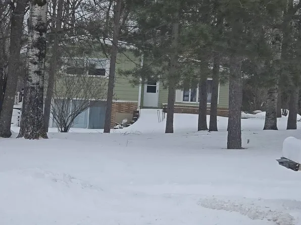 3102 Crescent Dr, International Falls, MN 56649