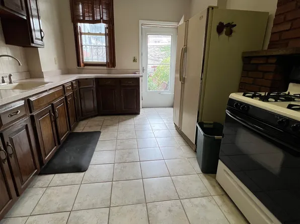 19 Glenwood Avenue image 10 of 17