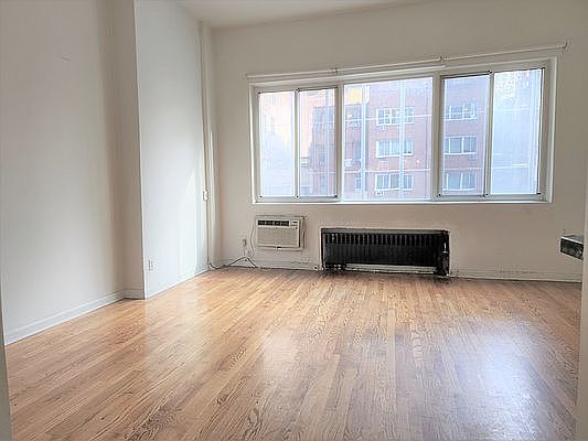4th image of 255 W 55th St APT 3A