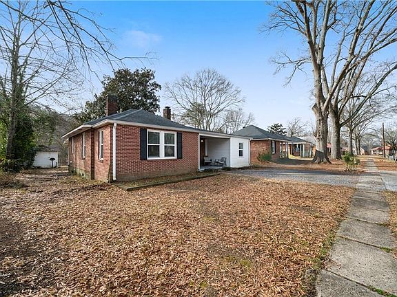 3rd image of 45 Hickory St NE