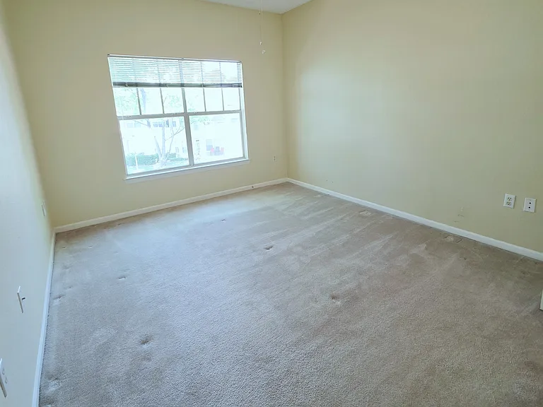 2422 White Magnolia Way #2422 — Photo 15