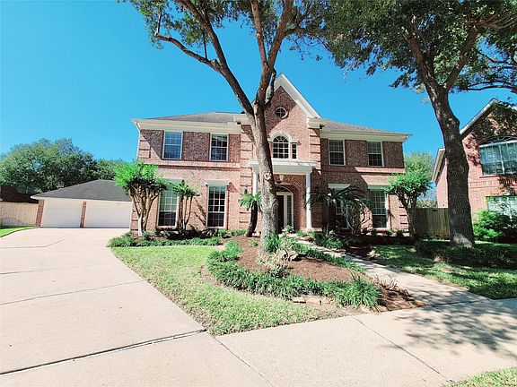 2nd image of 4711 Sunny Trail Ct