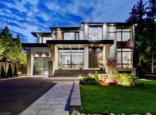 533 Carson Ln, Oakville, ON L6J 6M3
