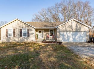 275 Lingonberry Ln, Arnold, MO 63010