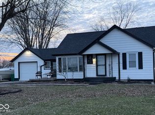 5825 Blue Bluff Rd, Martinsville, IN 46151