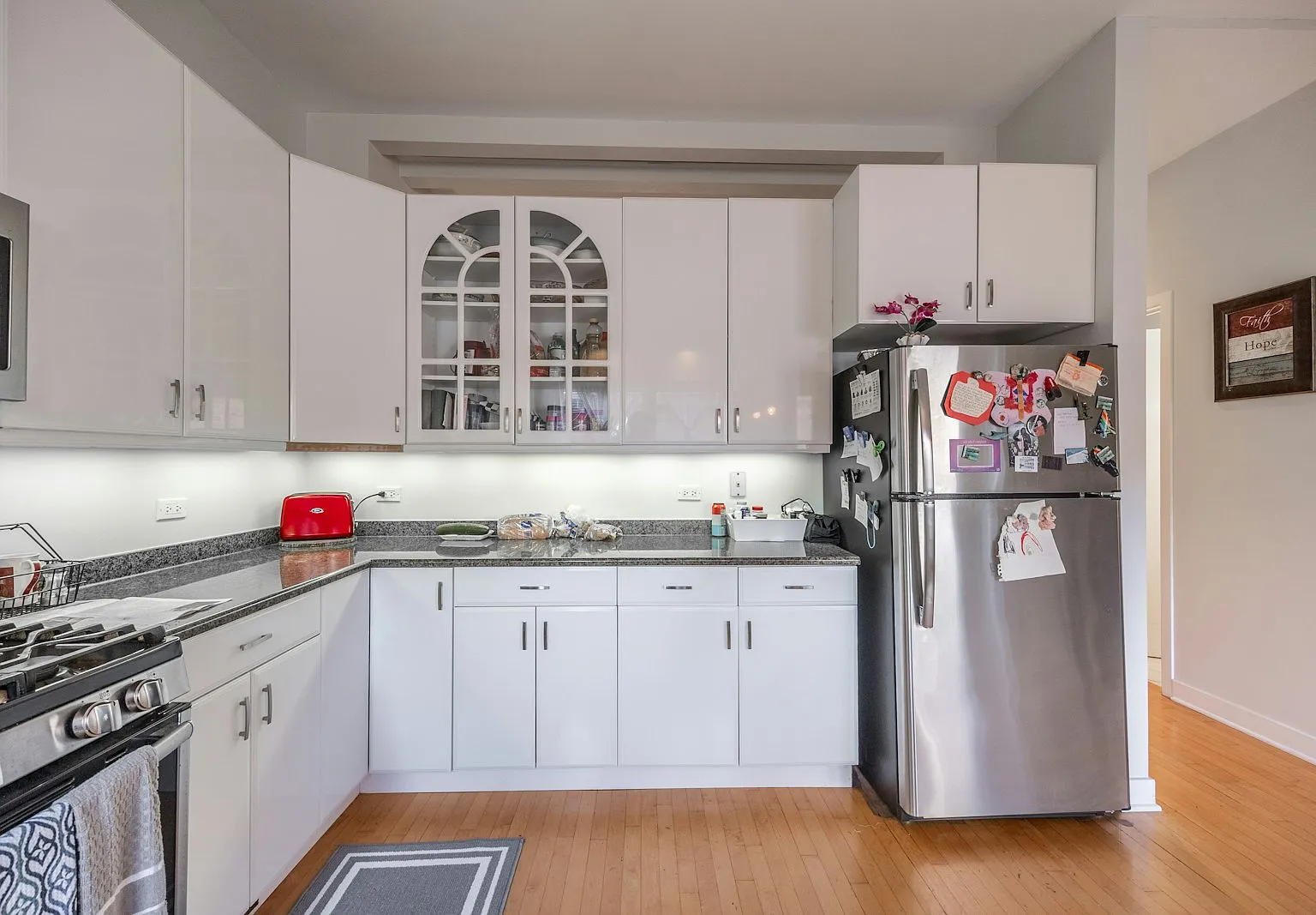 1723 North Wood Street, Unit 1 — Photo 4