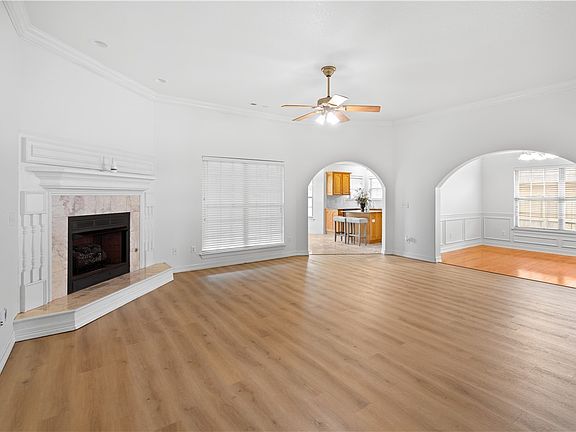 5th image of 2034 Willow Ridge Ave