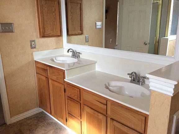 3rd image of 4460 Sierra Dr