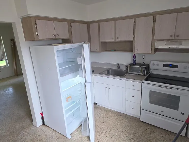 250 NE 41st St #250 — Photo 3