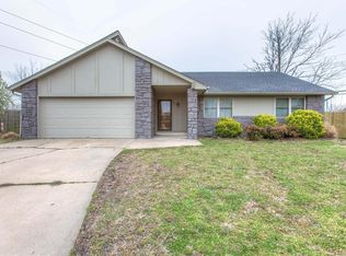 3211 S Maple Pl, Broken Arrow, OK 74012