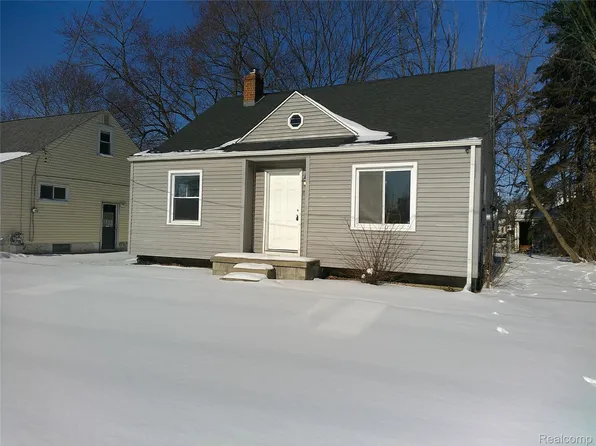 846 W Hemphill Rd, Flint, MI 48507