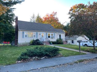 21 Wiley St, Wakefield, MA 01880