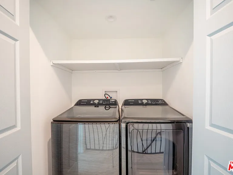 246 N Dillon St #1/2 — Photo 34