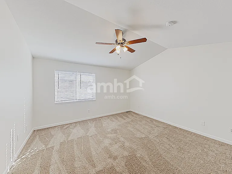 11384 Kenton St — Photo 8