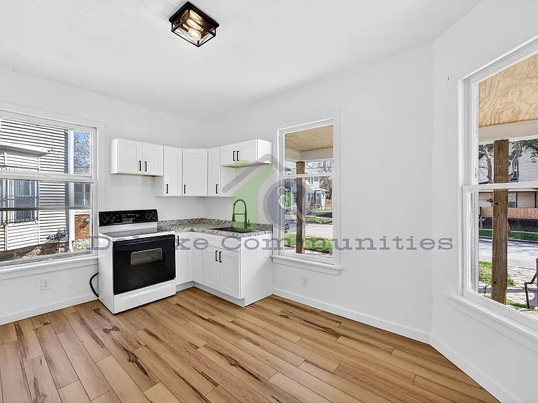 851 Worden St SE — Photo 16