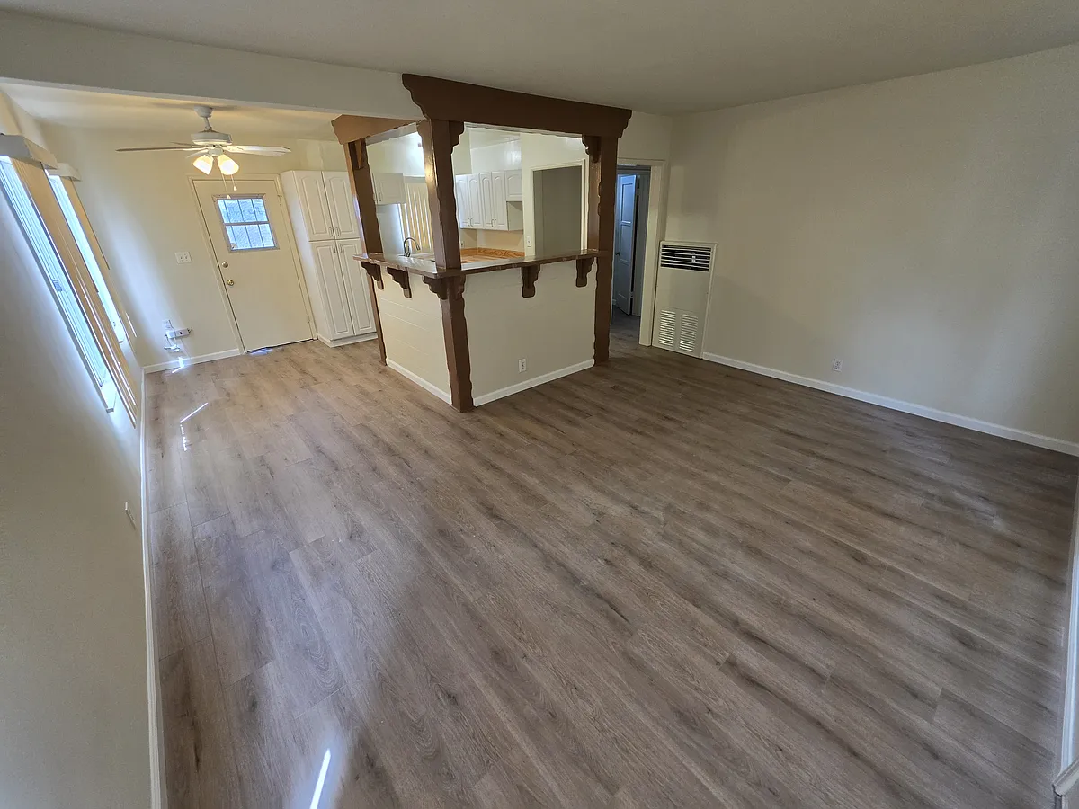 Building Photo - 2233-2235 N Euclid Ave #2233