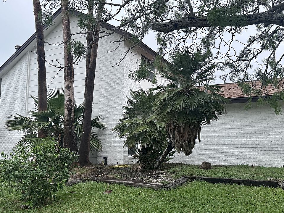1st image of 1205 Harbor Lights Dr