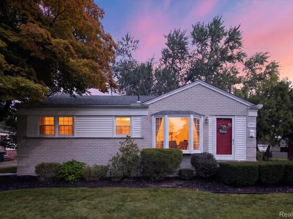 29848 Hathaway St, Livonia, MI 48150