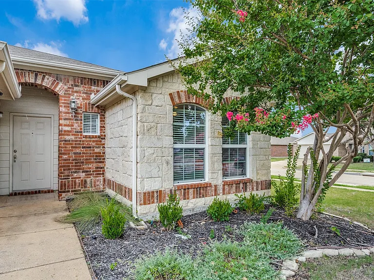 3000 Bryce Dr — Photo 1