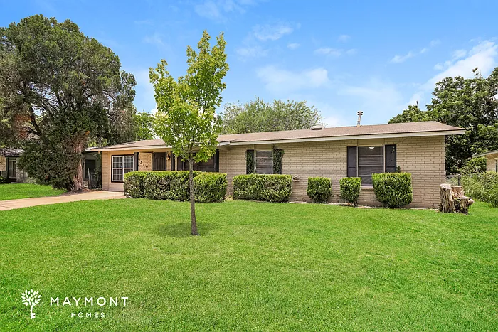 4 bed, 2.5 bath, 1548 sqft, $1,545 — Photo 3