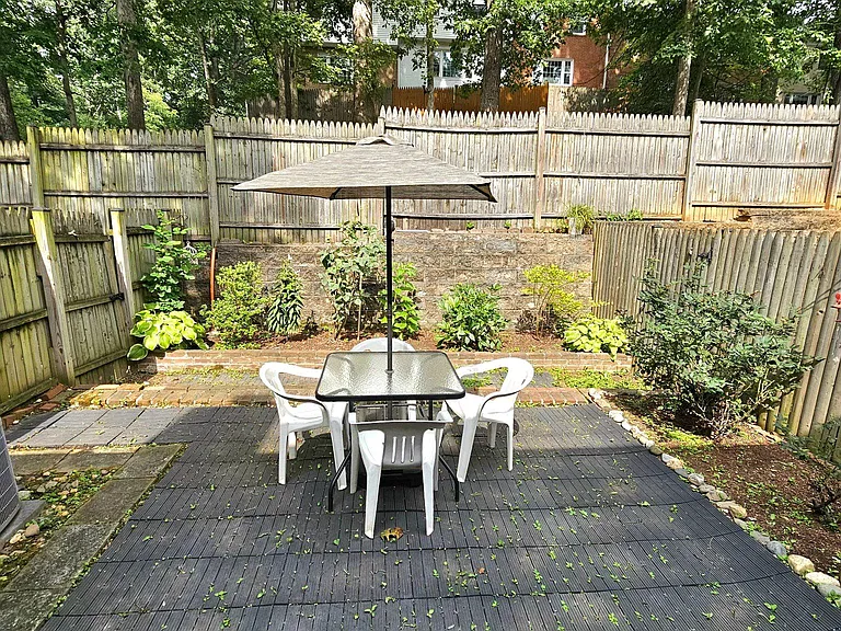 7603 Tiverton Dr #7603 — Photo 29
