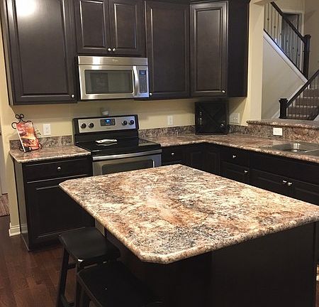 4th image of 701 Deer Run Dr