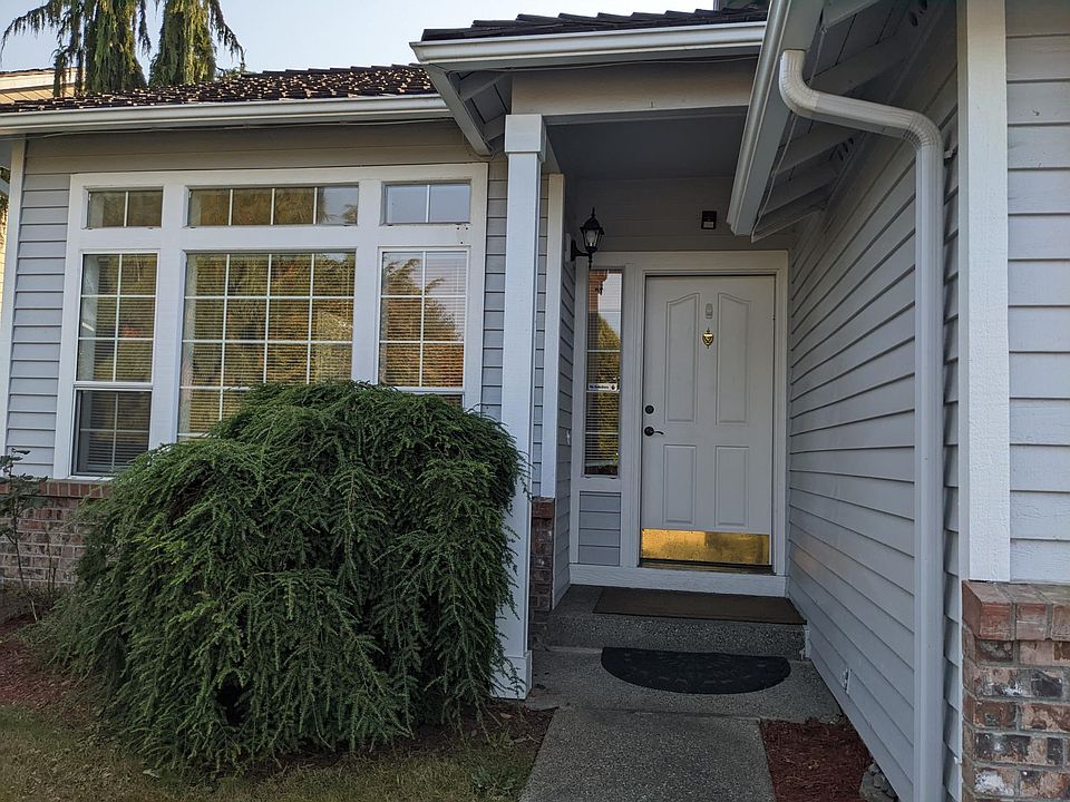 1st image of 5738 65th St NE