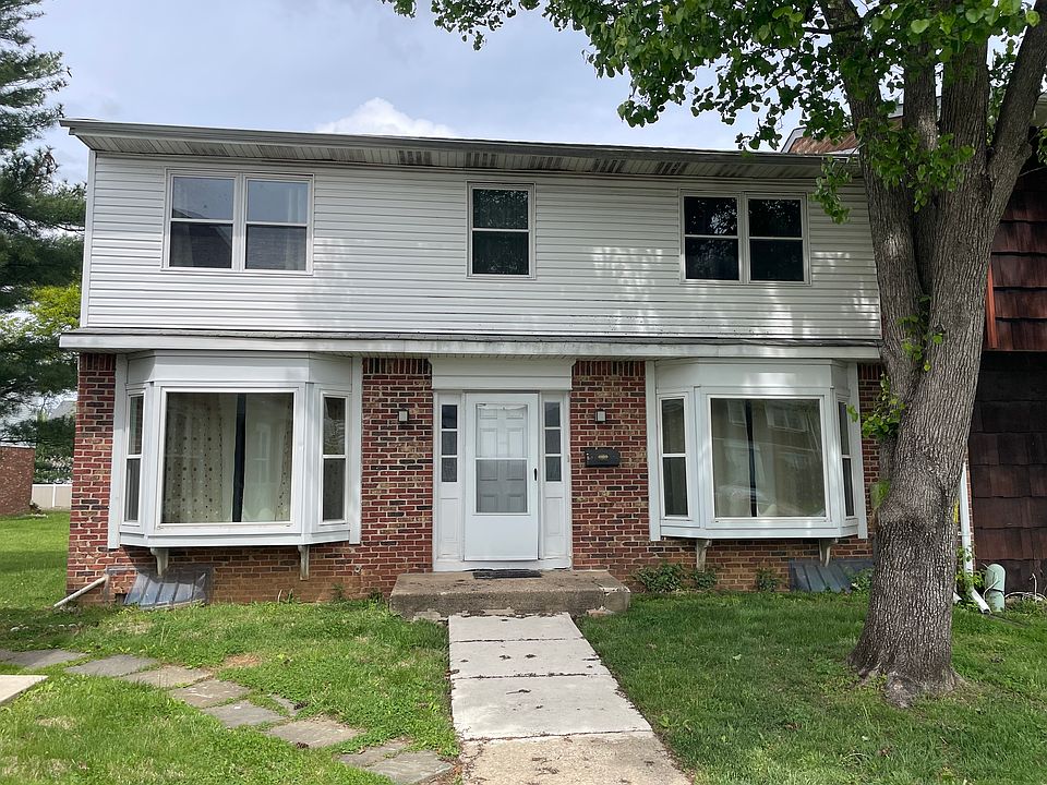 1st image of 1933 Juniper Ln #25
