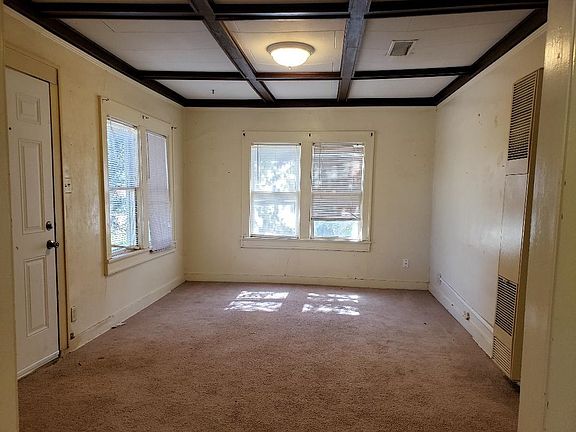 4th image of 612 S Washington Ave