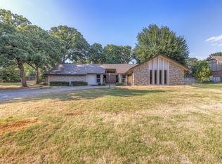 4305 E 101st Pl, Tulsa, OK 74137