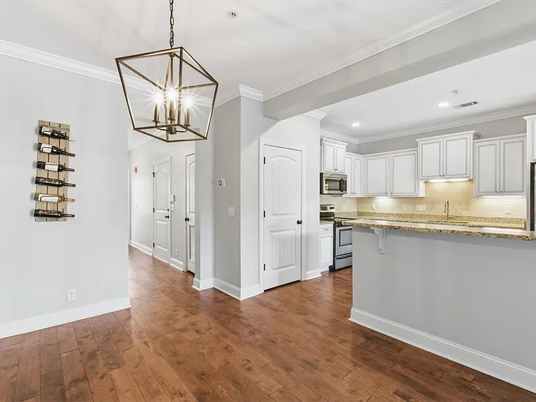 205 Reserve Ln — Photo 6