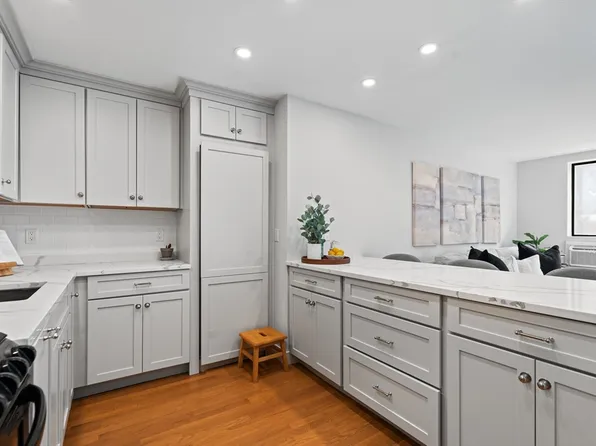 1643 Cambridge St APT 43, Cambridge, MA 02138