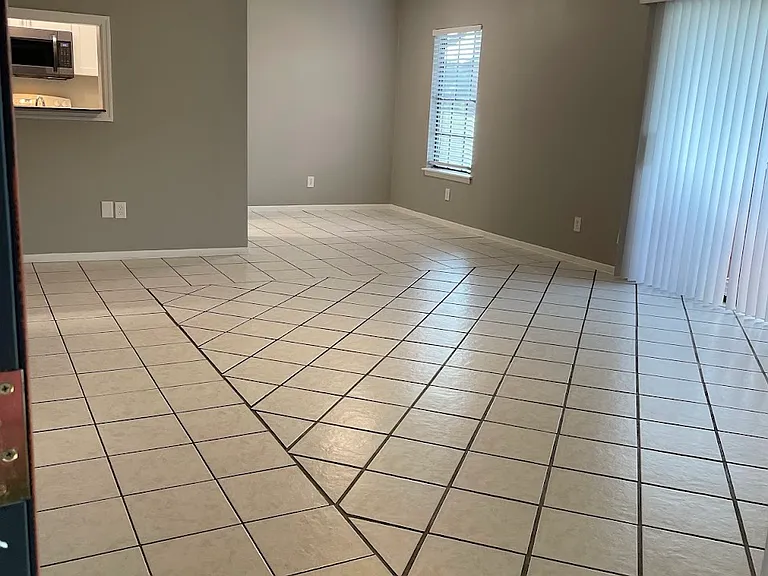 Park Place Apartments — Photo 8