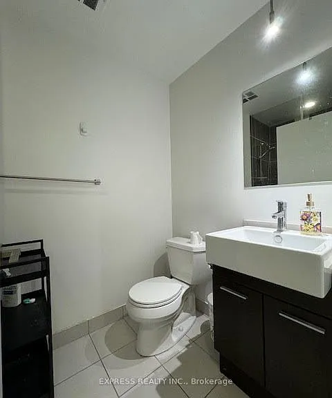 770 Bay St #2 — Photo 9