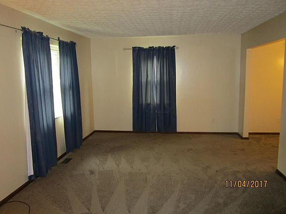 3rd image of 523 Hunt Valley Dr