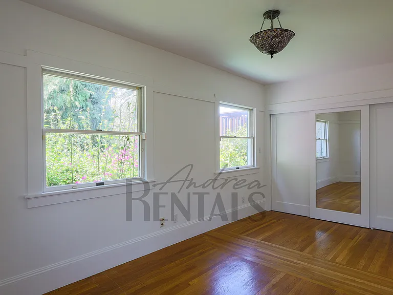 6011 Hillegass Ave — Photo 24